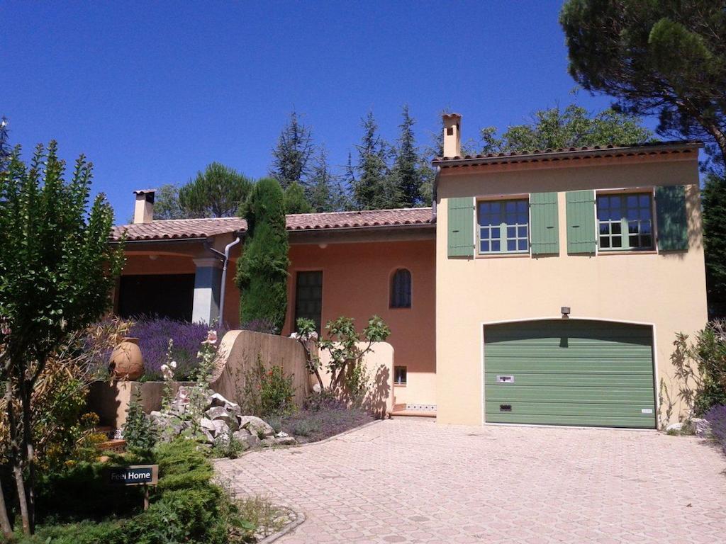 Locations De Vacances Les Flacheres Dieulefit Room photo
