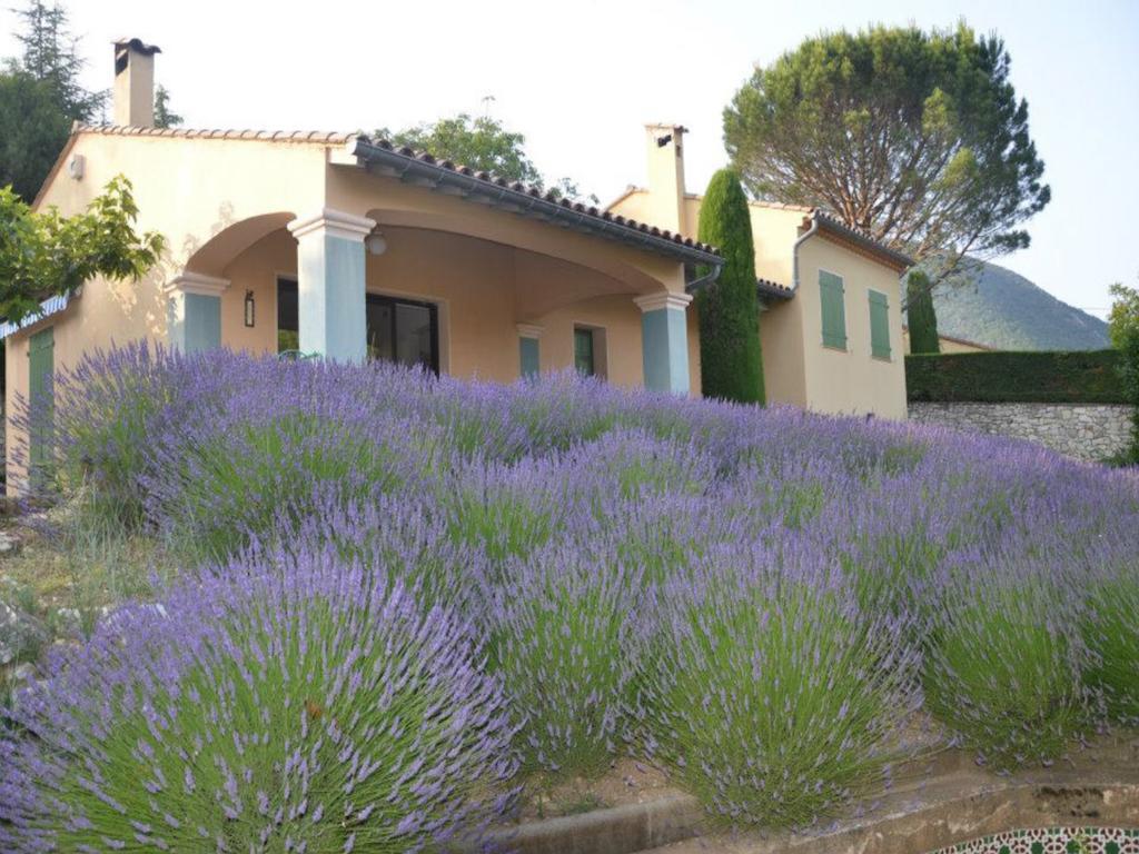Locations De Vacances Les Flacheres Dieulefit Room photo